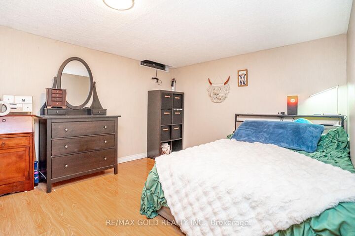 Property Photo:  15 Jackman Drive  ON L6S 2L7 