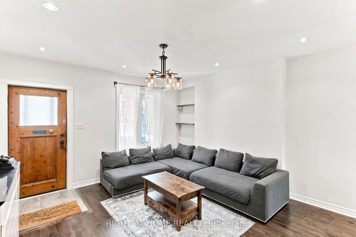 Property Photo:  77 Lappin Avenue (Main &Amp Upper)  ON M6H 1Y3 