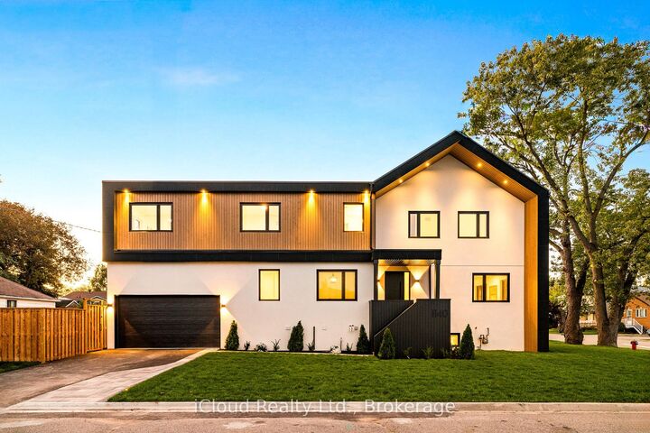 Property Photo: 1140 Ogden Avenue ON L5E 2G9