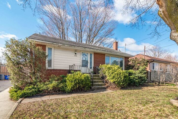 Property Photo: 124 Broker Drive ON L8T 2B8