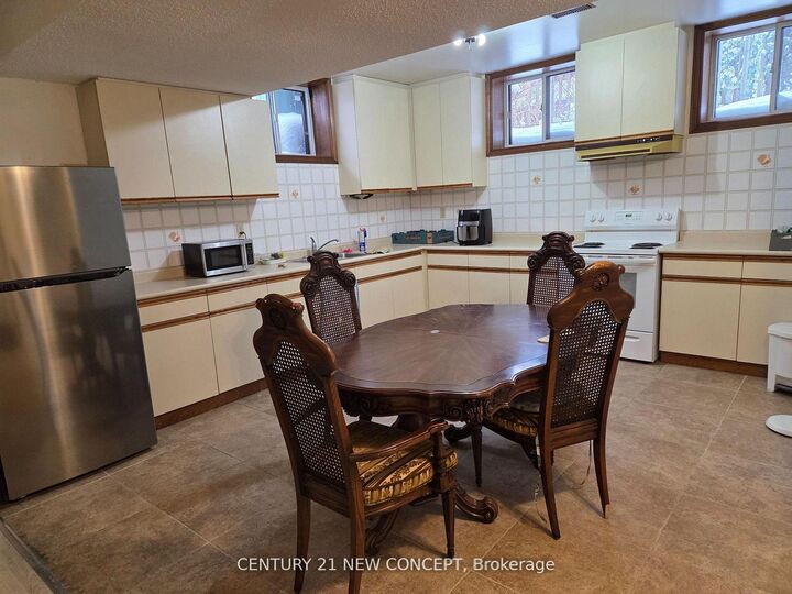 Property Photo: 320 Spring Gate Drive Bsmt 2 ON L4J 3L9