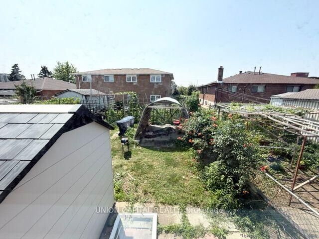 Property Photo:  50 Dolores Road  ON M3L 2A9 