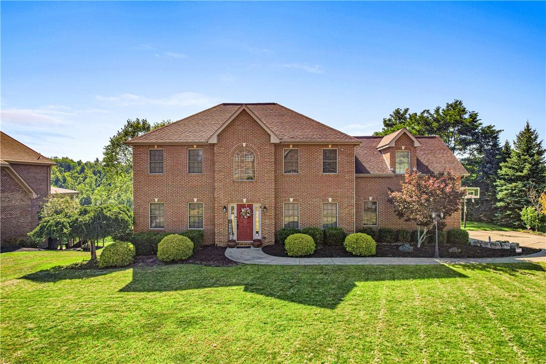 Property Photo:  2044 Sterling Dr  PA 15057 