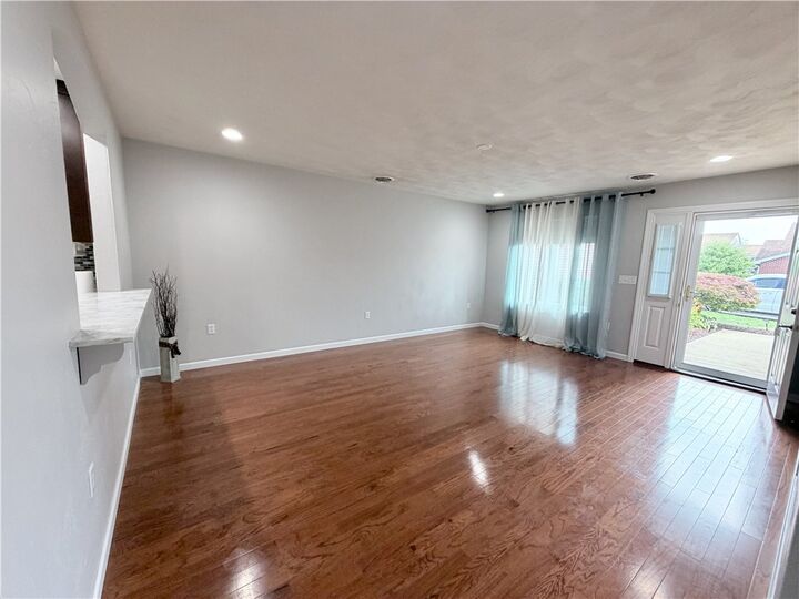 Property Photo:  788 Everview Ln  PA 15627 