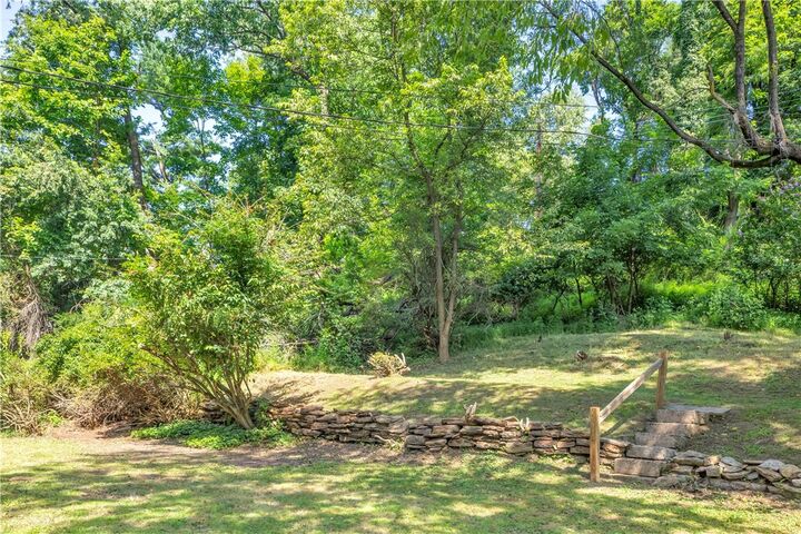 Property Photo: 2709 Blackridge PA 15235