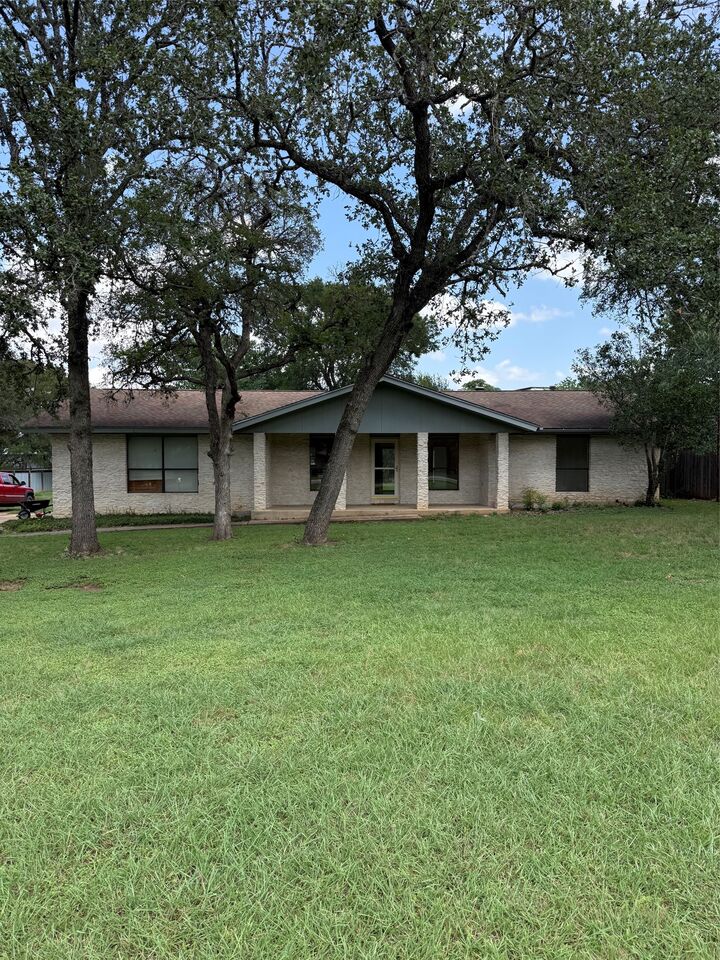 Property Photo:  1009 Swallow Drive  TX 78652 