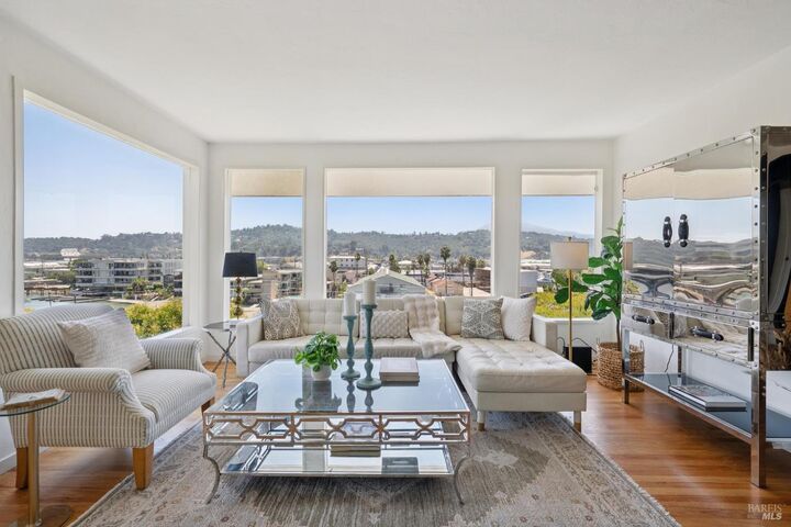 Property Photo:  28 Marina Court Drive  CA 94901 