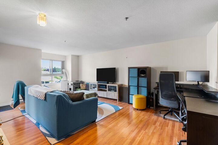 Property Photo:  19721 64 Avenue 302  BC V2Y 1L1 