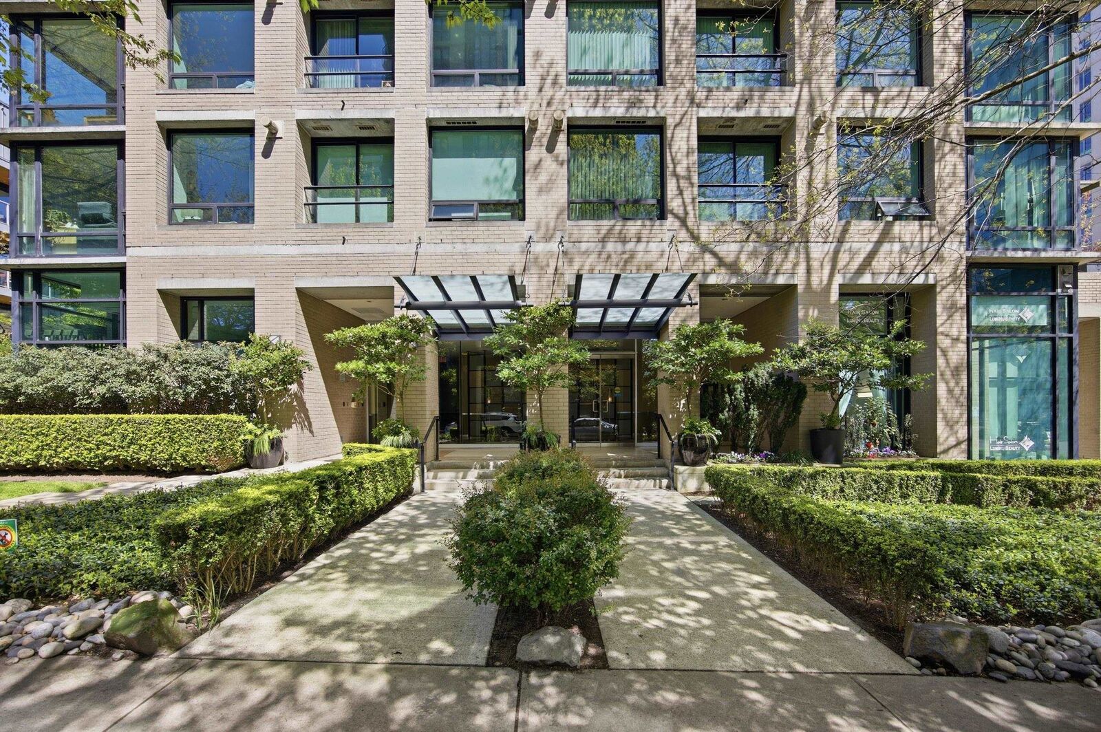 Property Photo:  1003 Burnaby Street 706  BC V6E 4R7 