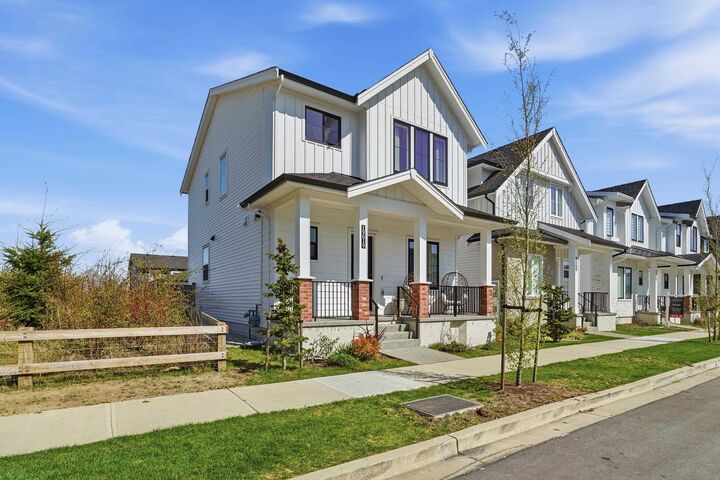 Property Photo: 19619 75 Avenue BC V2Y 3R9