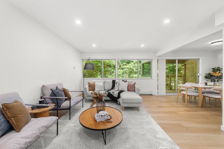 Property Photo: 879 Westview Crescent BC V7N 2L5