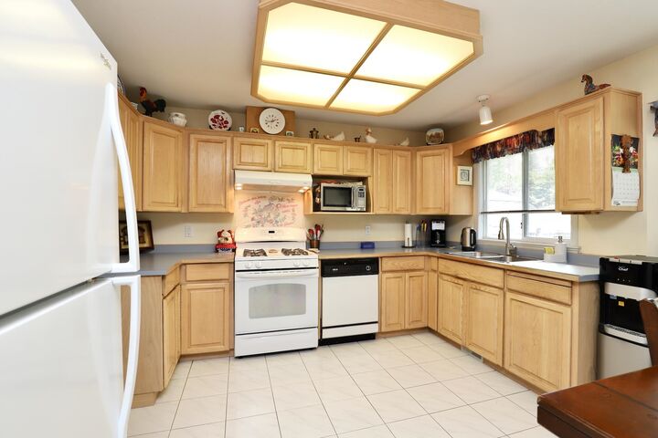 Property Photo: 16524 84A Avenue BC V4N 3H2