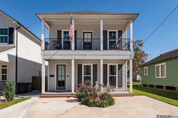 Property Photo:  817 St Rose Ave  LA 70806 