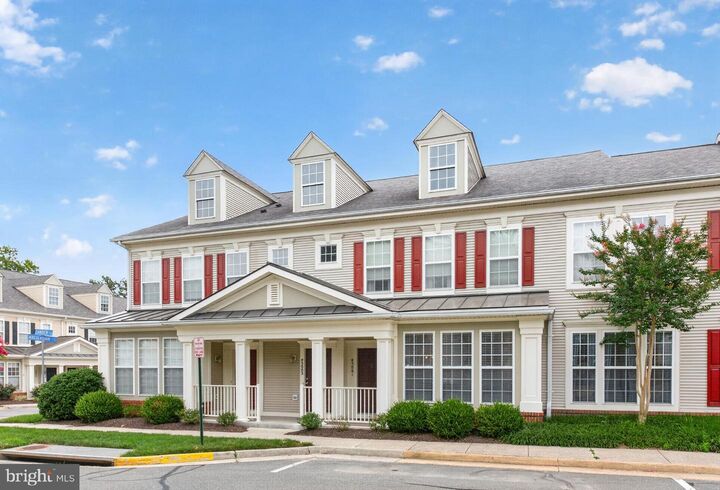 Property Photo: 43081 Zander Terrace VA 20147