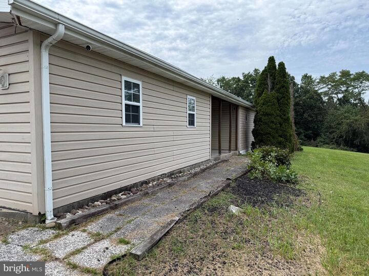 Property Photo:  4 Reeds Court  WV 26704 