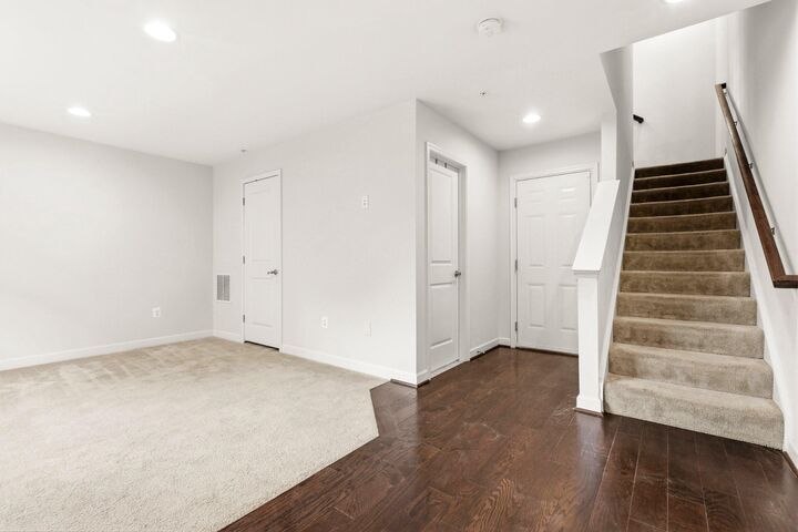 Property Photo: 7427 Wood Meadow Way MD 20706