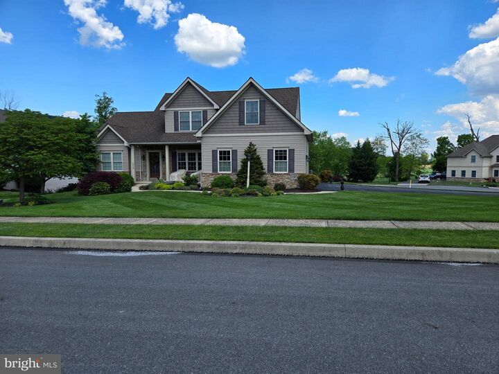 Property Photo:  1213 Winterberry Drive  PA 17406 