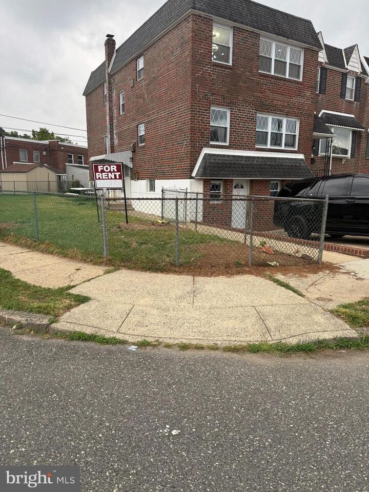 Property Photo: 3658 Genesee Drive PA 19154