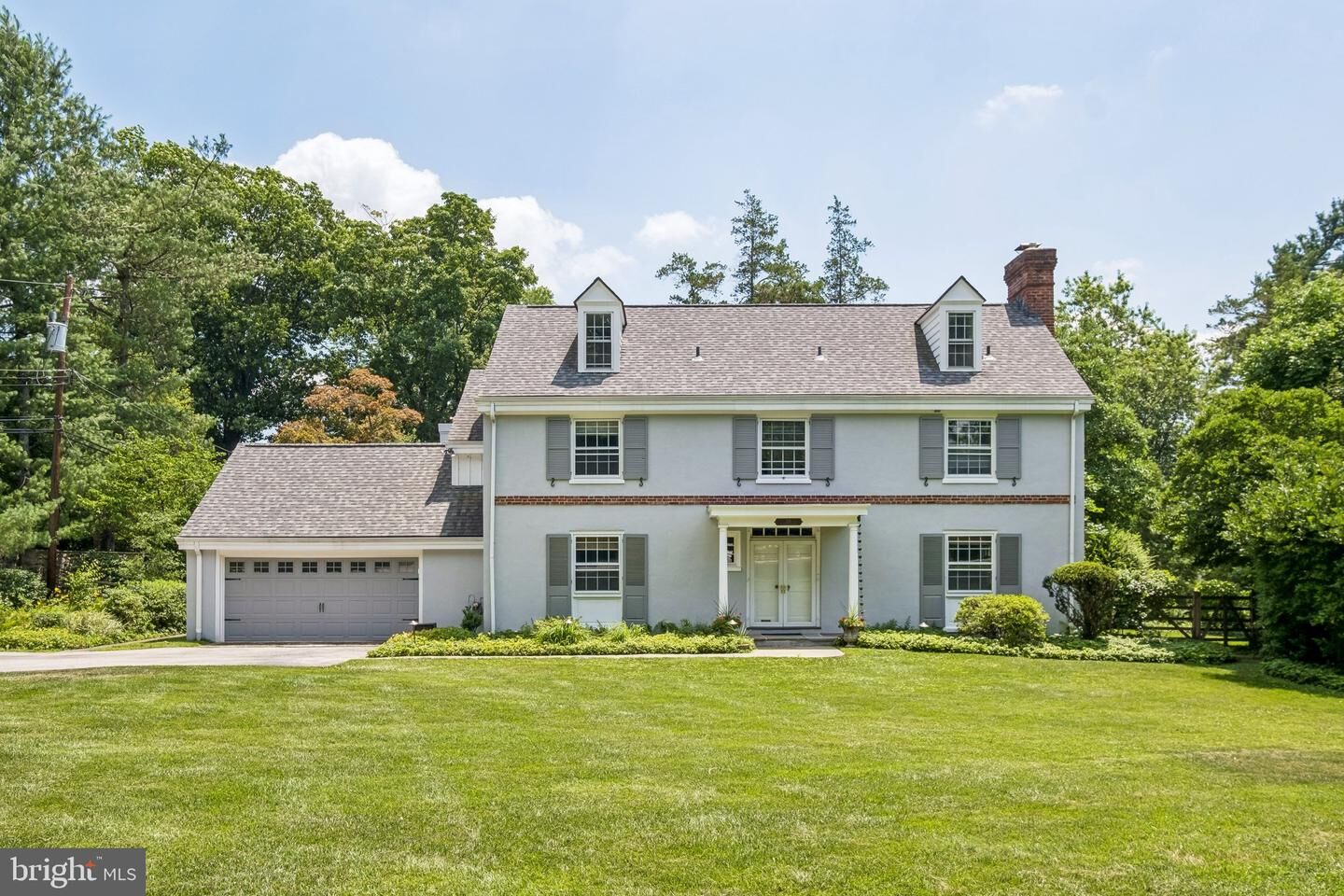 Property Photo:  516 Gravers  PA 19038 
