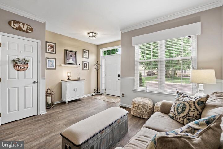Property Photo: 115 Hampton Green Drive PA 19454