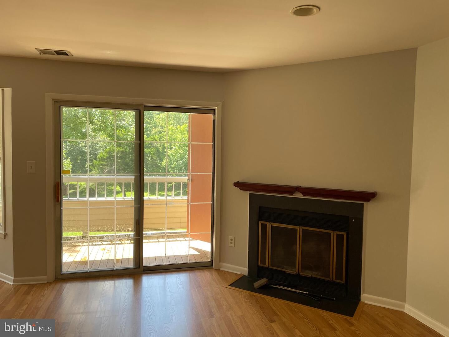 Property Photo:  205 Salem Court 6  NJ 08540 