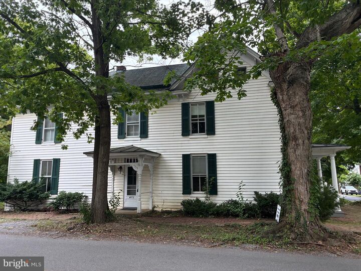 Property Photo:  7 Old Prospect Avenue  WV 25443 