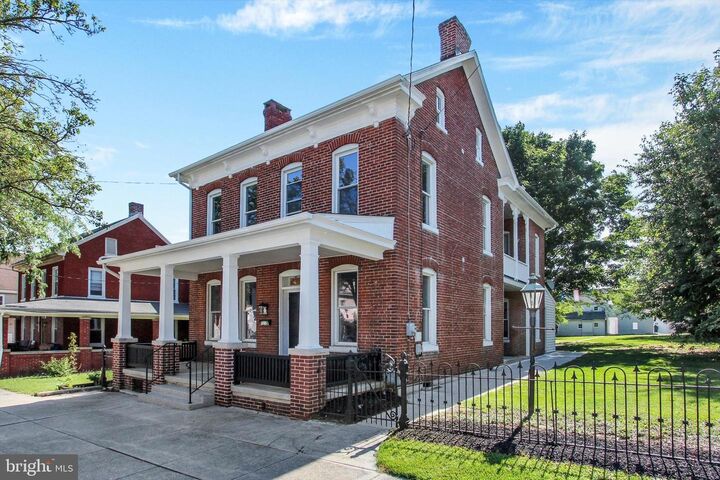 Property Photo:  627 Broadway  PA 17331 