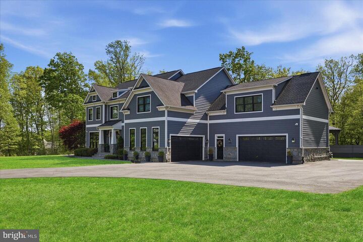 Property Photo:  40957 Waxwing Drive  VA 20175 