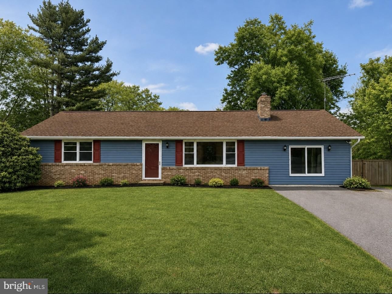 Property Photo:  18238 Ridge Meadow Road  PA 17363 