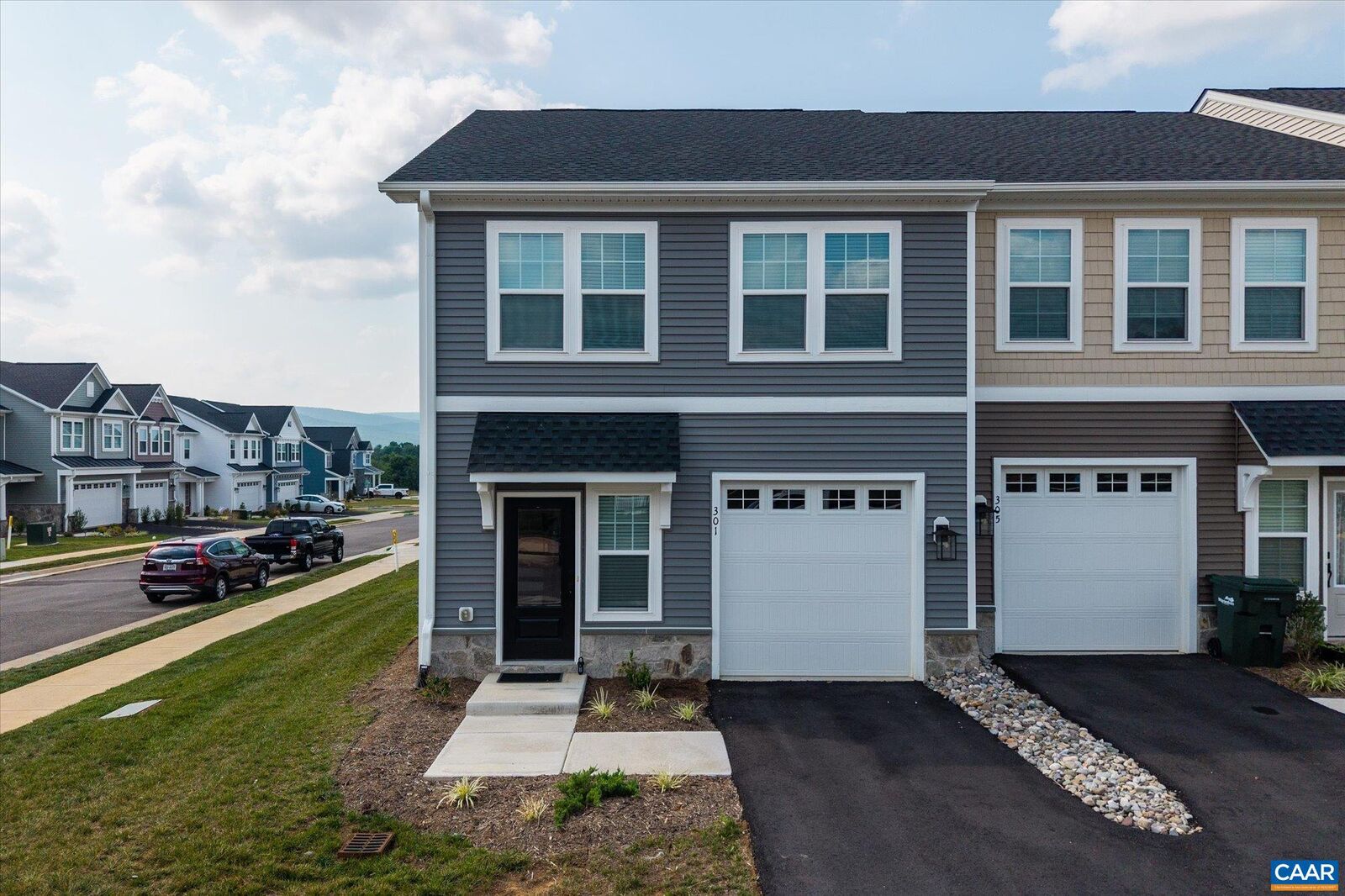 Property Photo: 301 Ridgeline Dr VA 22980