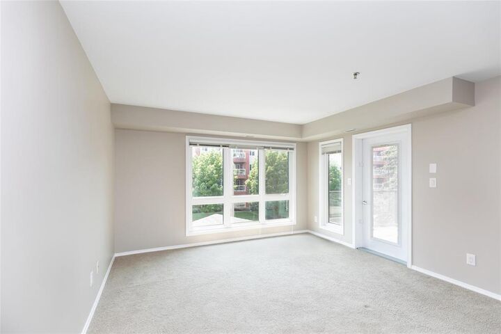 Property Photo: 230 Barkman Avenue MB R5G 0Y5