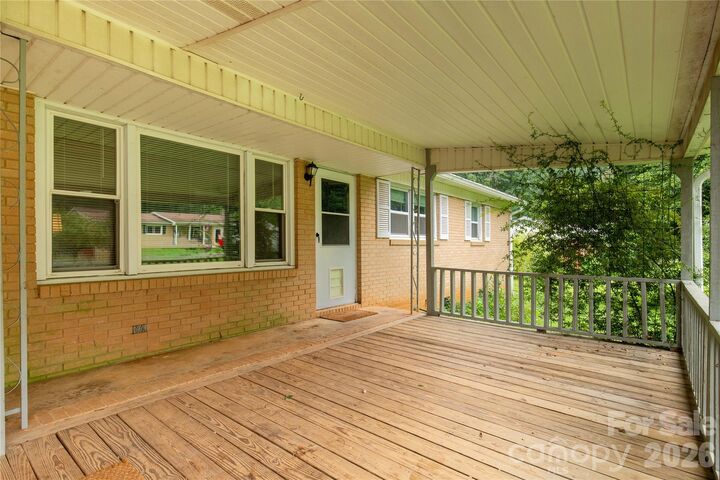 Property Photo:  1747 Williams Circle  SC 29720 