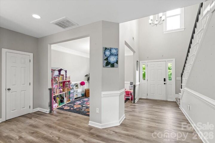 Property Photo:  4519 Crownvista Drive  NC 28269 