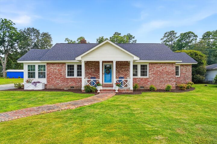Property Photo: 111 Minus Street SC 29477