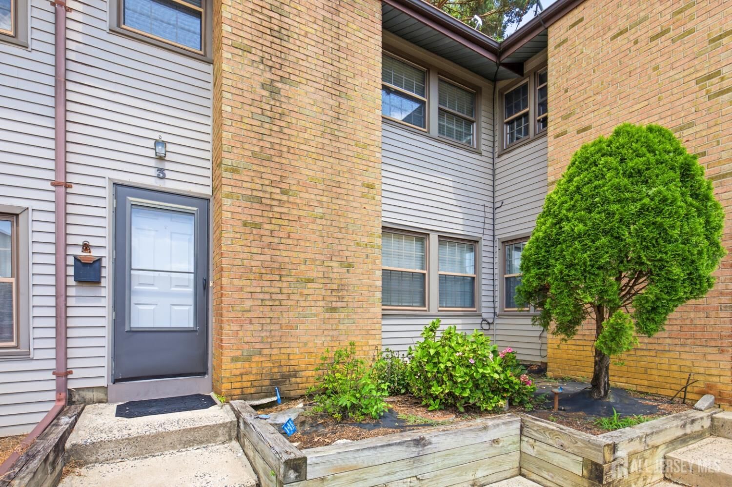 Property Photo:  3 Rebecca Court  NJ 08857 
