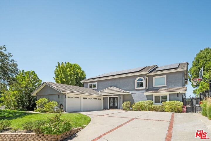 Property Photo:  22405 Calipatria Dr  CA 91302 