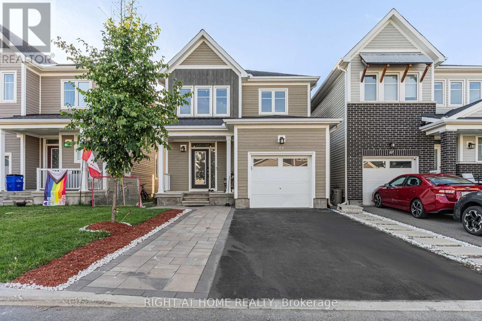 Property Photo:  69 Pelham Crescent  ON K0A 2Z0 