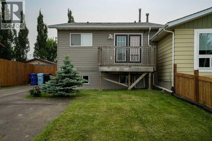 Property Photo:  183 Cochrane Crescent  AB T9H 1K1 