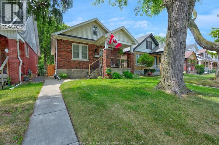 Property Photo:  987 Curry  ON N9B 2C4 