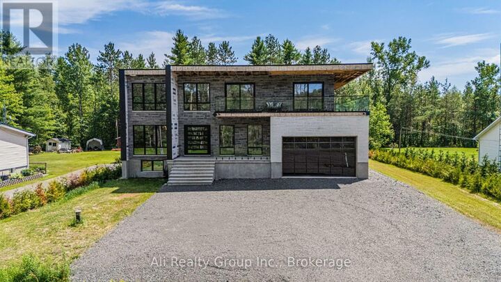 1136 Vinette Road — photo 1