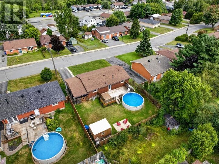 Property Photo: 193 Catherine Drive ON P3L 1H2