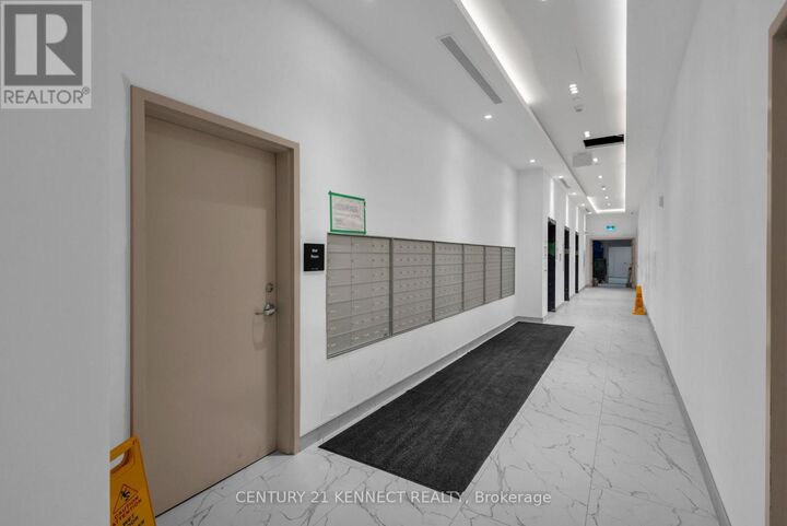 Property Photo:  33 Erie Avenue 1306  ON N3S 0K7 