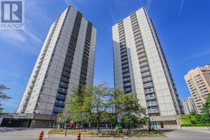 Property Photo:  363 Colborne Street 905  ON N6B 3N3 