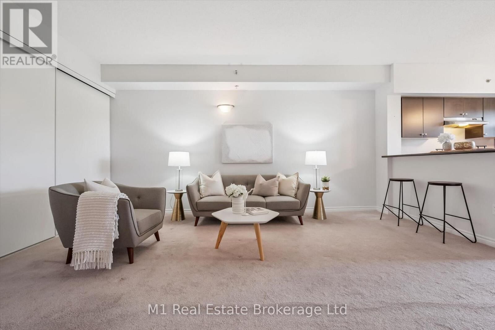 Property Photo:  308 Watson Parkway North 412  ON N1E 0G7 