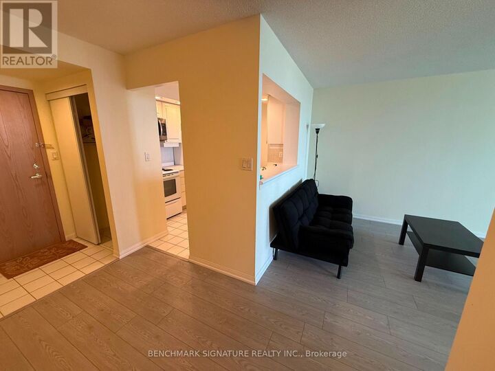 Property Photo:  88 Corporate Drive 2405  ON M1H 3G6 