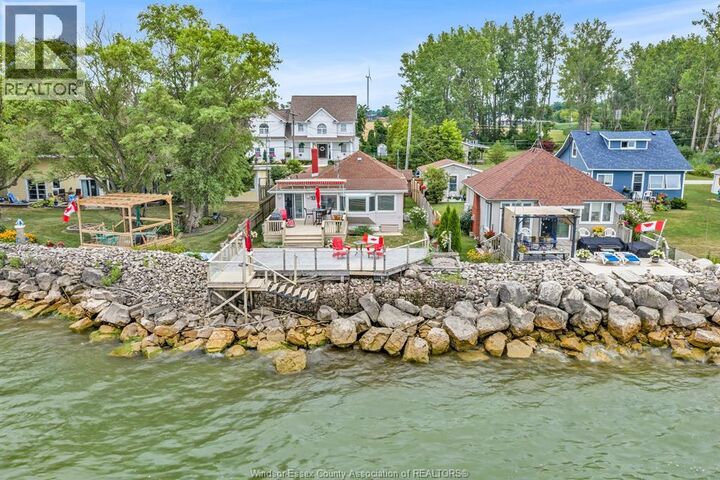 Property Photo: 813 Erie Shores Drive ON N0R 1G0