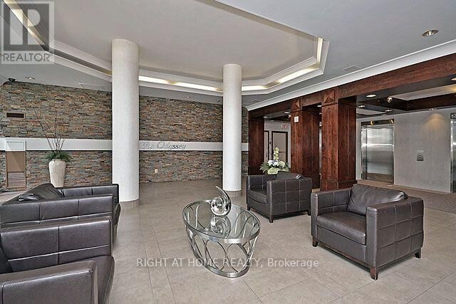 Property Photo:  250 Webb Drive 701  ON L5B 3Z4 