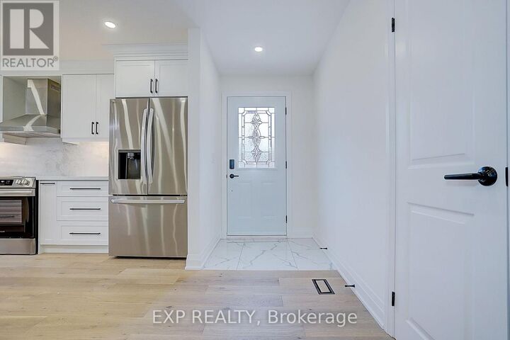Property Photo: 36 Vauxhall Drive Main ON M1P 1P7
