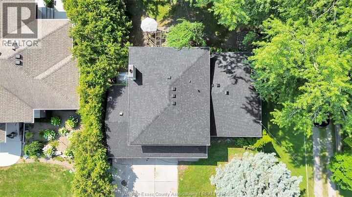 Property Photo: 655 Roseland Drive South ON N9G 1T7