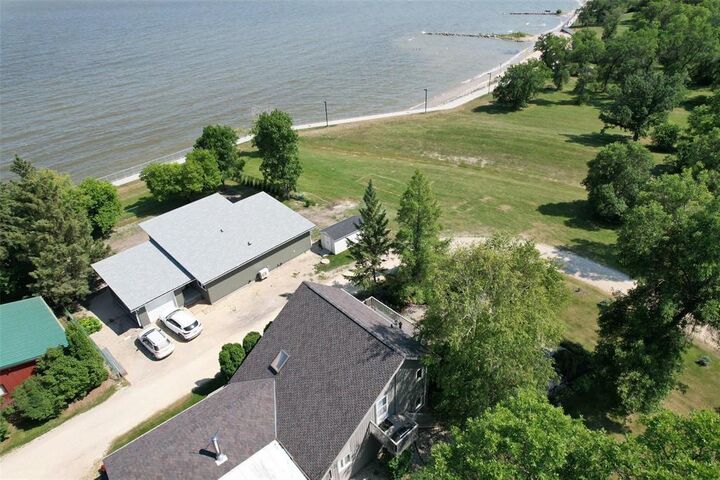 Property Photo: 109 Elm Avenue East MB R0C 3G0